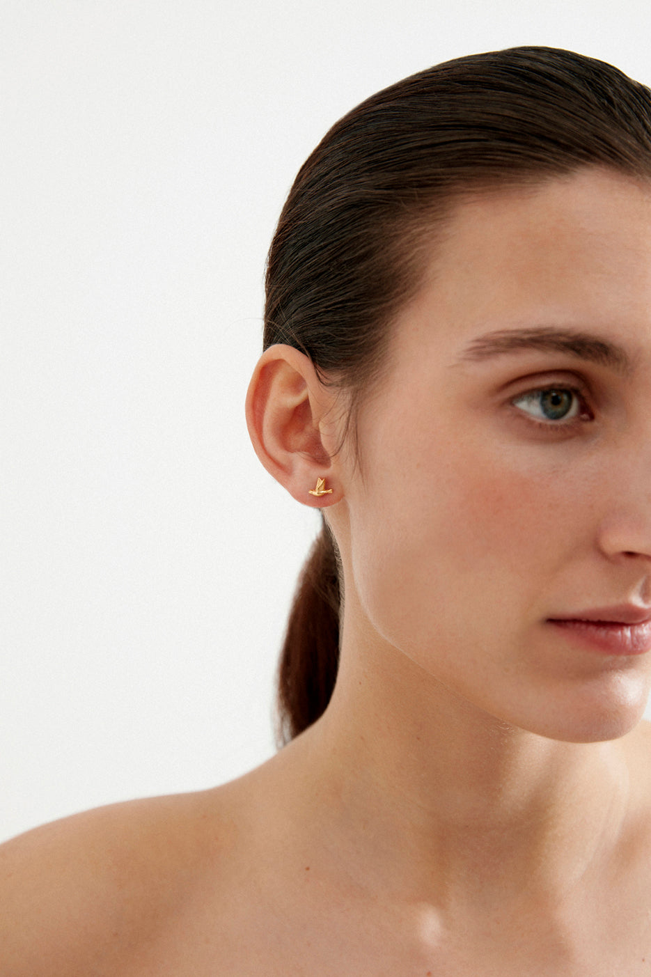 TINY DOVE Earstuds - ELISABETH SCHOTTE GOLD