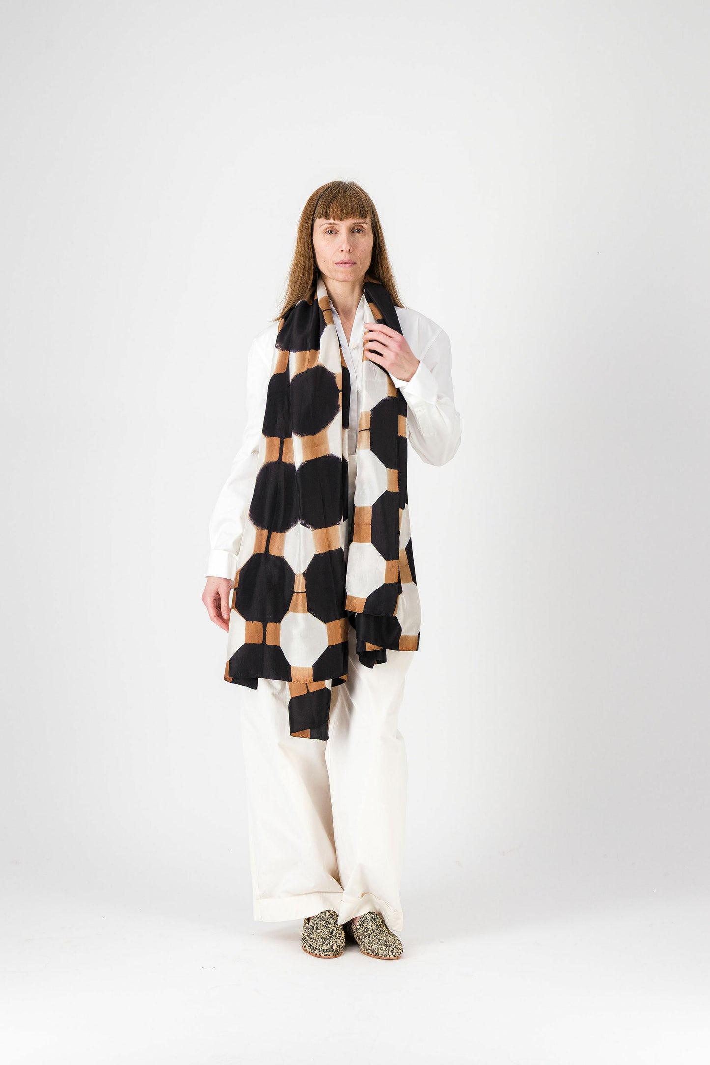 TOMMETTE - Silk scarf chestnut & black