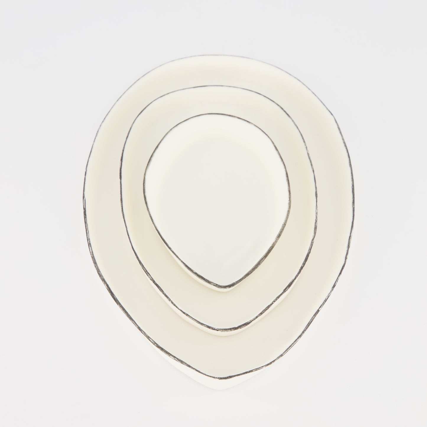 SET DE PLATEAUX OVALES CONCENTRIQUE