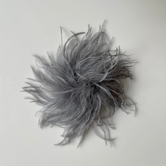 BROCHE EN PLUMES - EXQUISITE