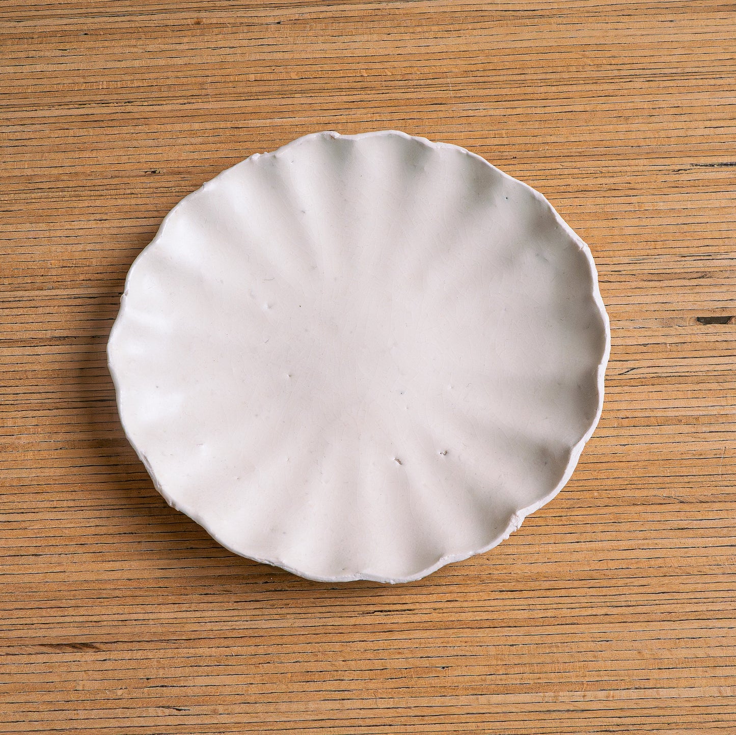 Petite assiette festonnée
