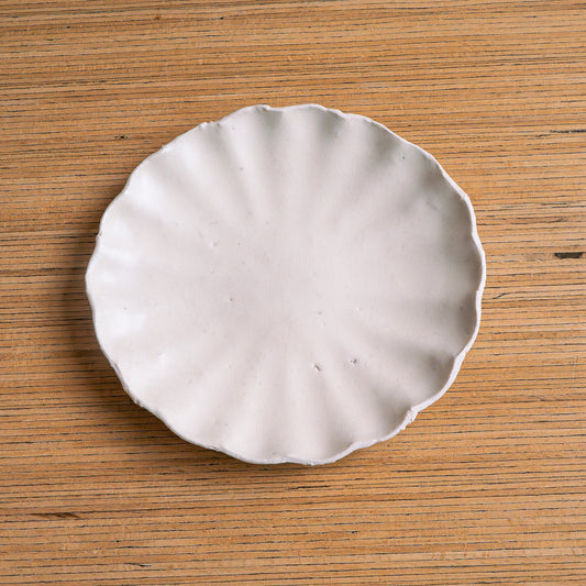 Petite assiette festonnée