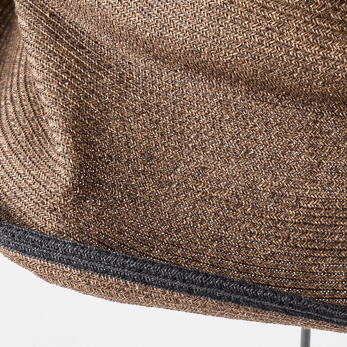 BOXED HAT - Mature ha. Dark Brown X Black