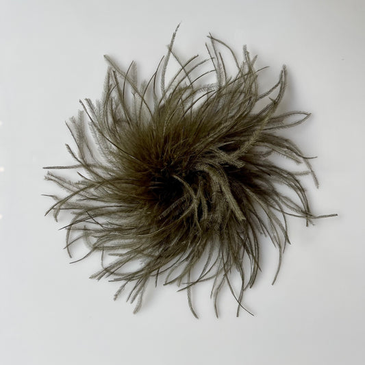 BROCHE EN PLUMES - EXQUISITE