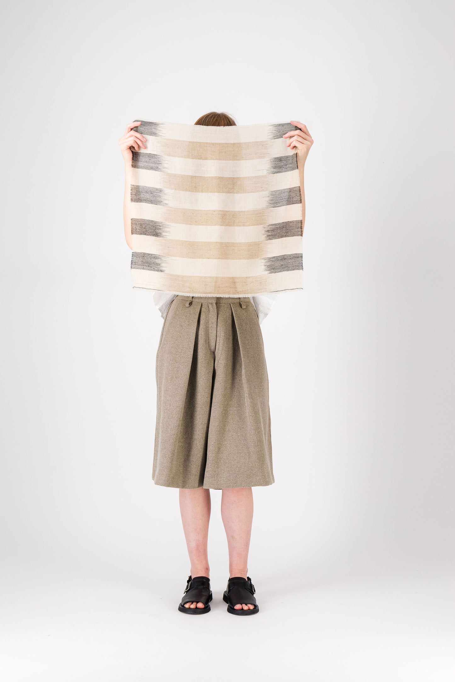 FLUX BEIGE 134-D & BLACK