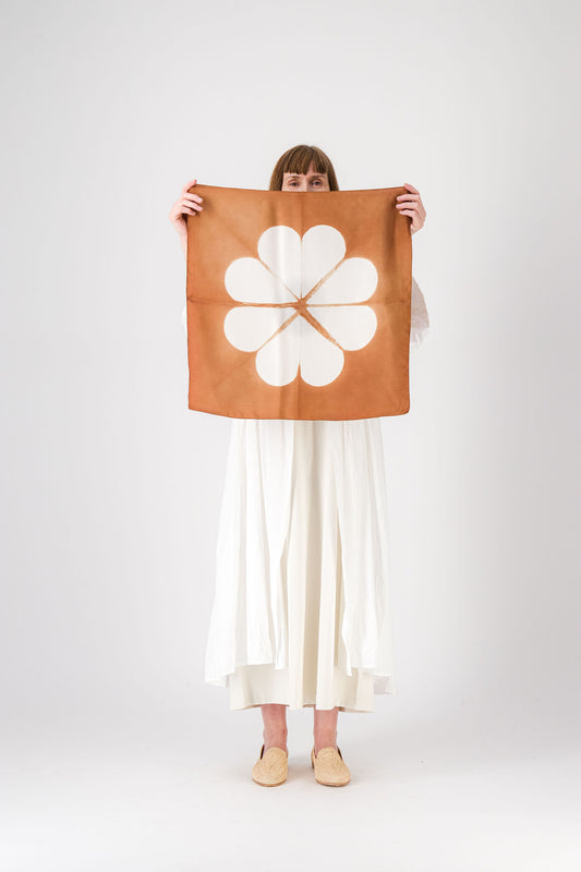 MARGUERITE - Silk Bandana CHESTNUT 112 & AZUR 32