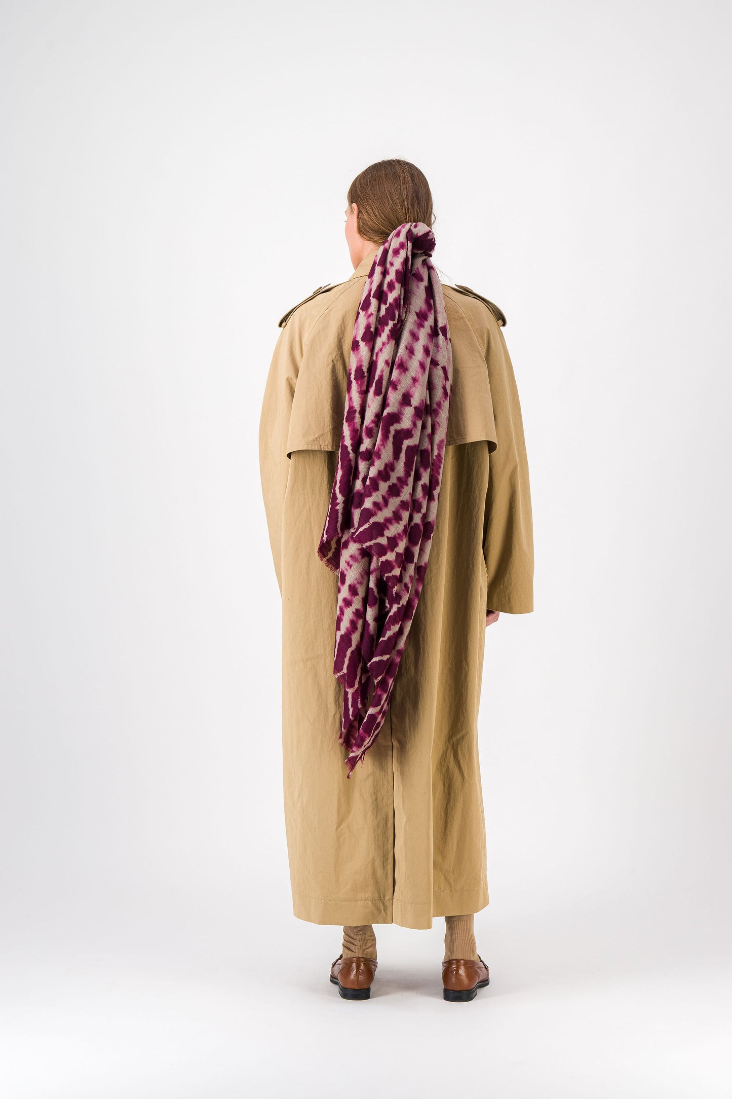 RIVE - shibori cashmere shawl CASSIS