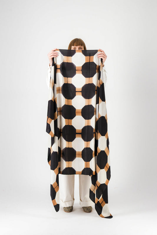 TOMMETTE - Silk scarf chestnut & black