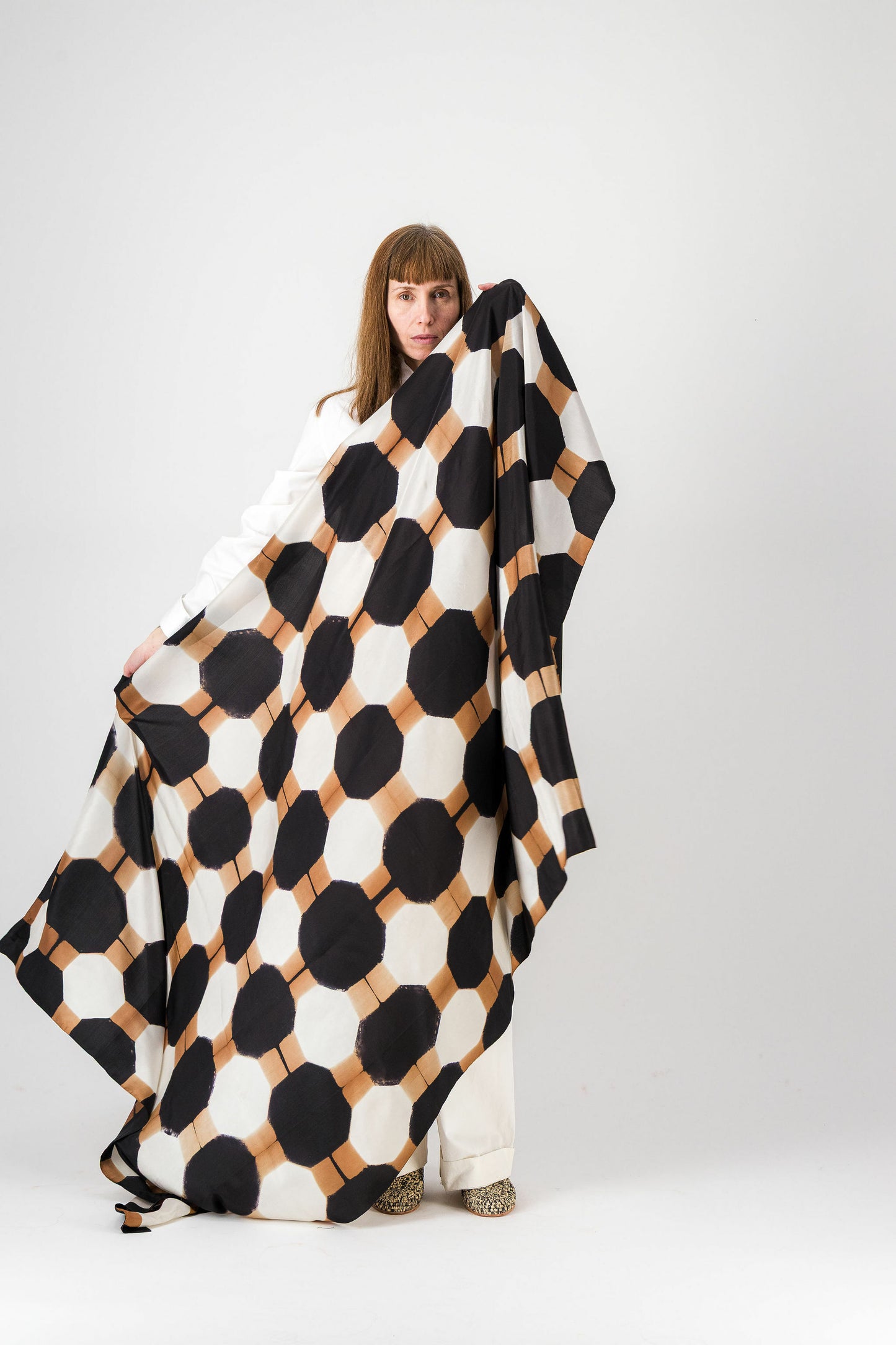 TOMMETTE - Silk scarf chestnut & black